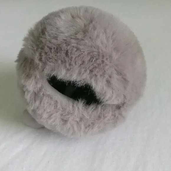 Bath & Body Works Fuzzy Summer Elephant Pocketbac Holder Packet Bac Keychain - Picture 4 of 8